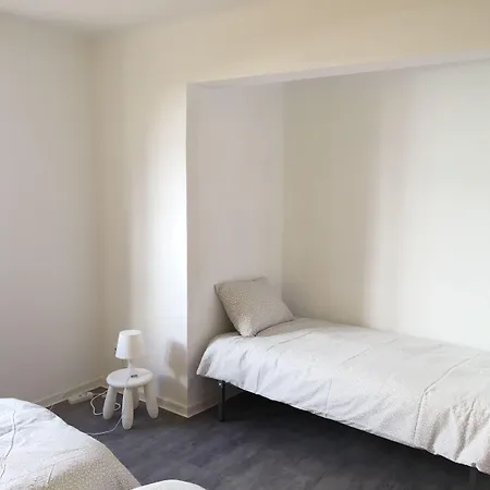 호스텔 Surfer's Den *