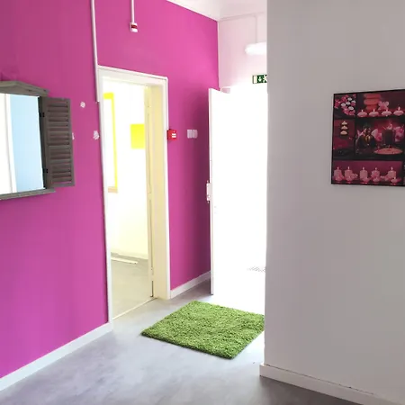 Surfer's Den 에리세이라