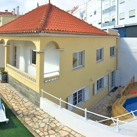 호스텔 Surfer's Den