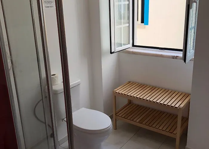 Hostel Surfer's Den Ericeira