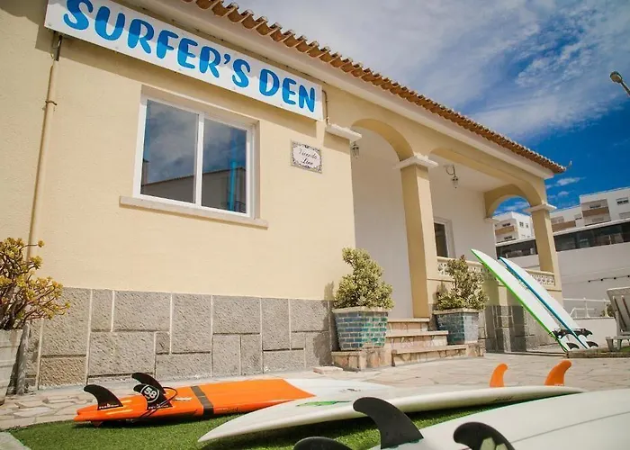 Surfer's Den Hostel Ericeira