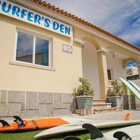 Surfer's Den Hostel Ericeira