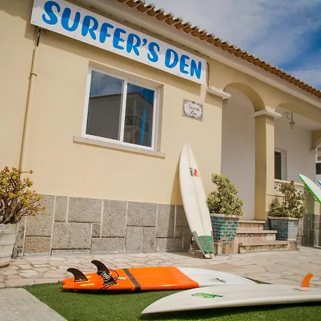 Surfer's Den Hostel Ericeira