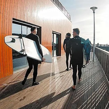 Surfer's Den Hostel
