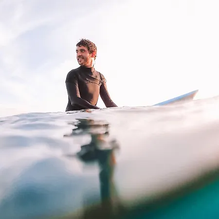 Hostel Surfer's Den Ericeira