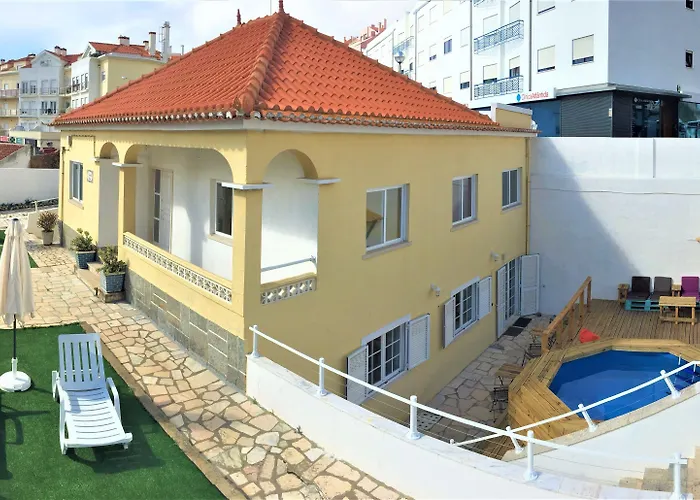 بيت شباب Surfer's Den