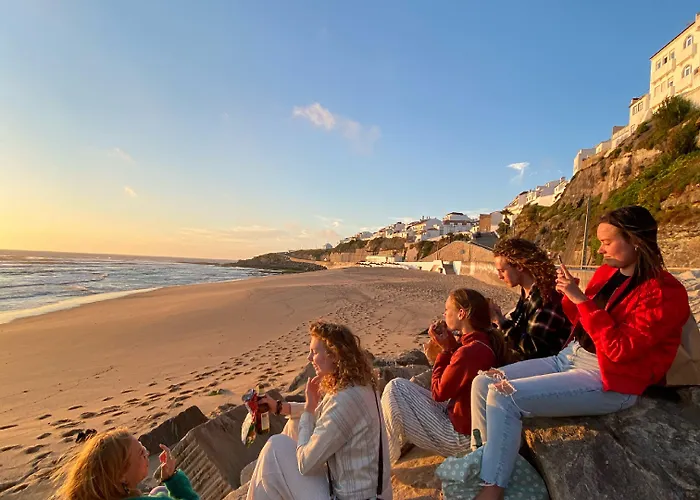 بيت شباب Surfer's Den *