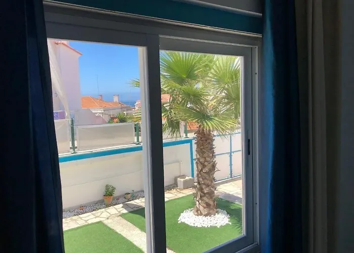 بيت شباب Surfer's Den *